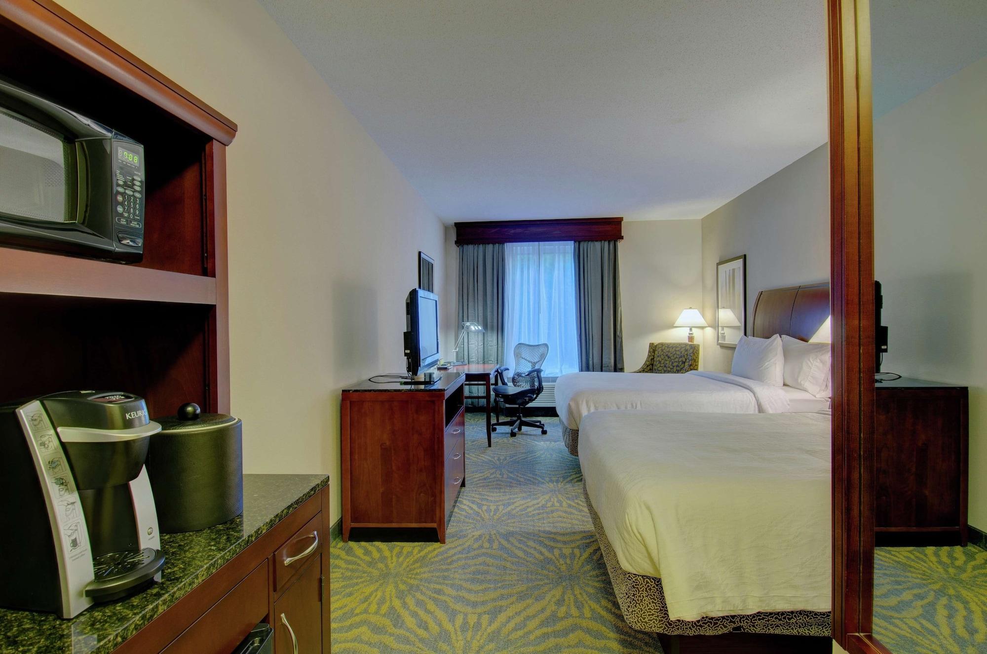 Hilton Garden Inn Norwalk Dış mekan fotoğraf