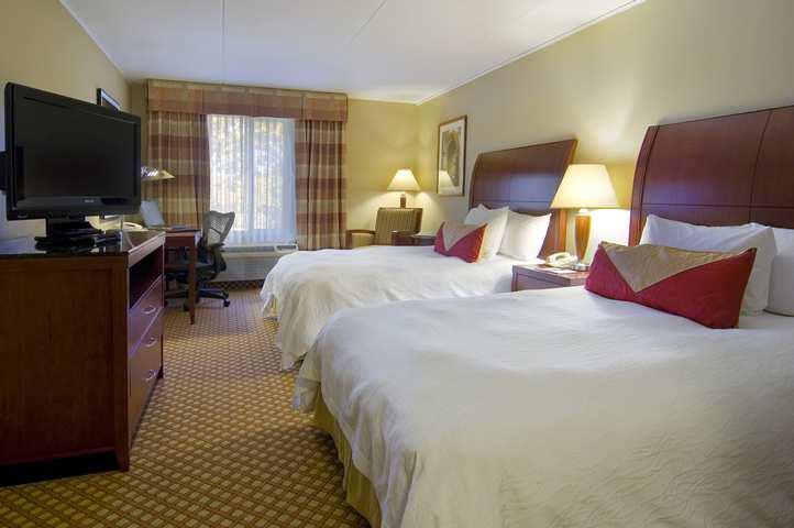 Hilton Garden Inn Norwalk Dış mekan fotoğraf