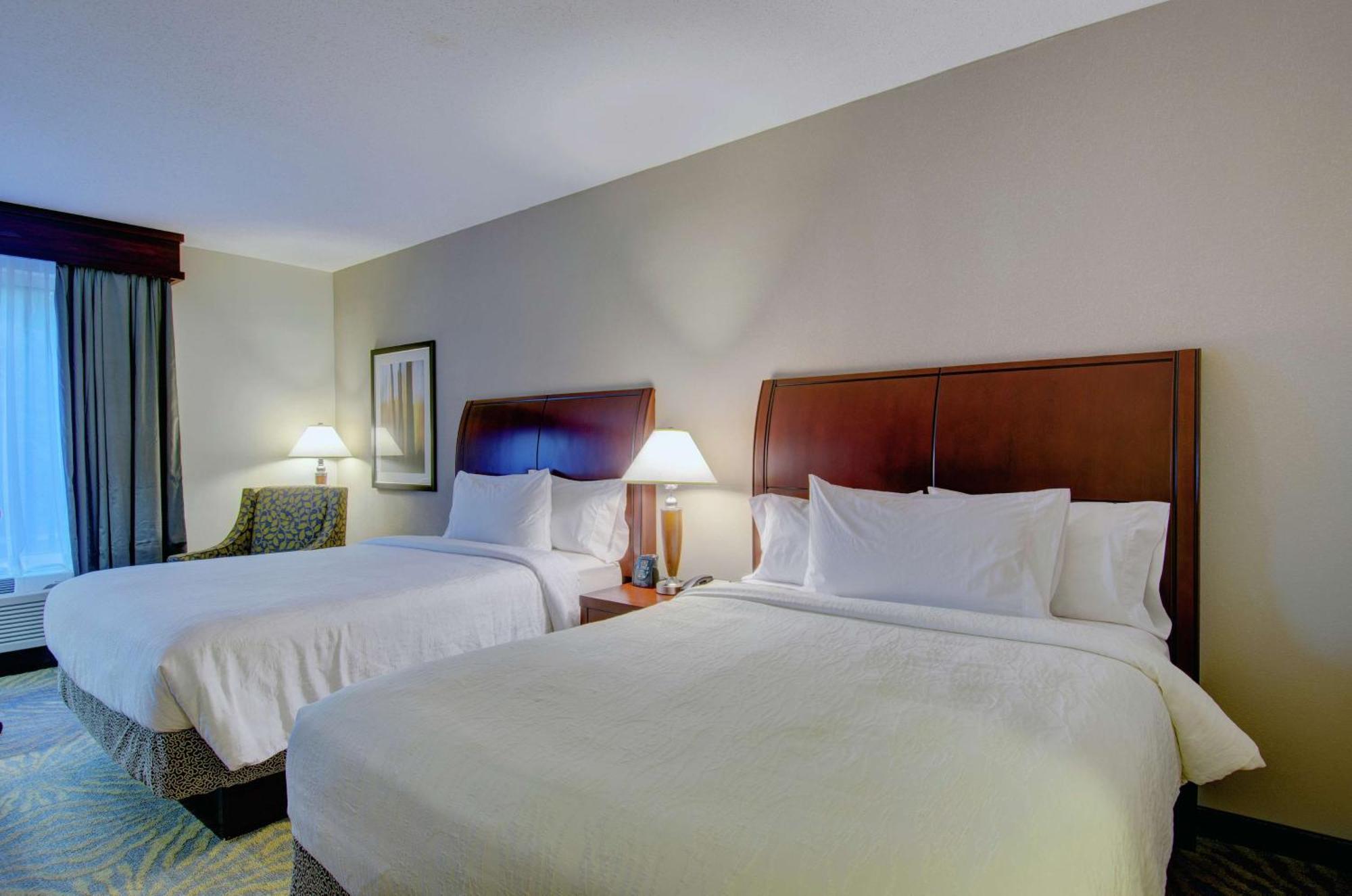 Hilton Garden Inn Norwalk Dış mekan fotoğraf