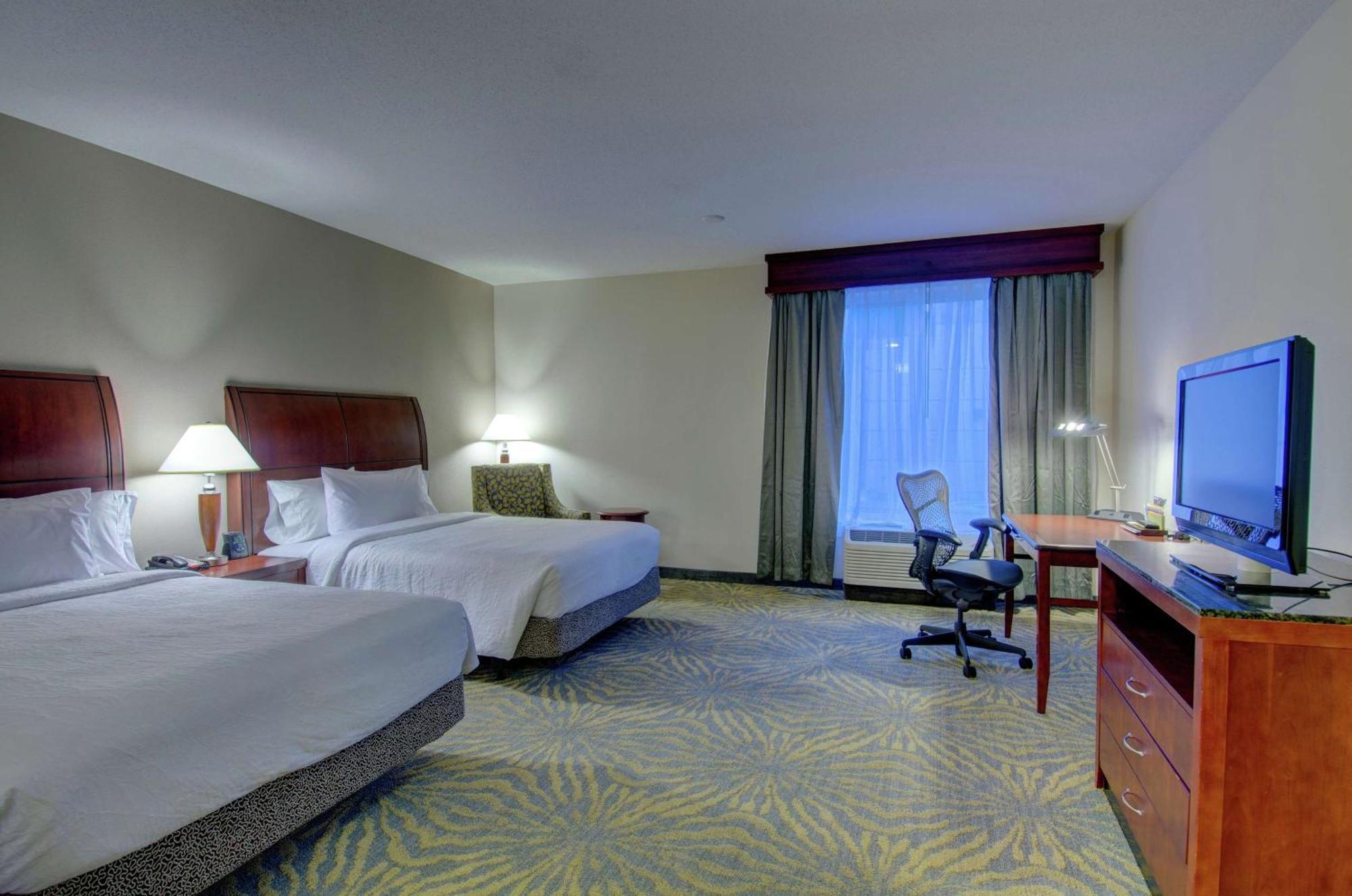 Hilton Garden Inn Norwalk Dış mekan fotoğraf