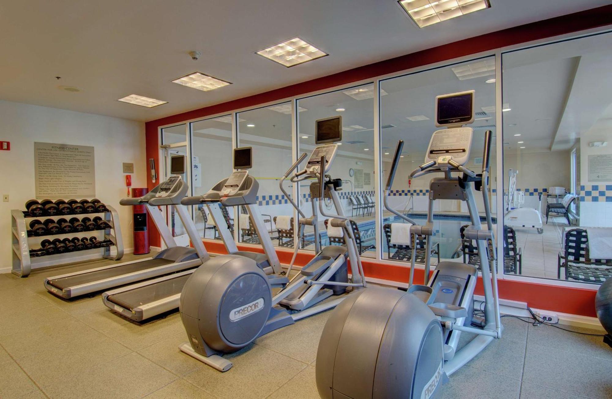 Hilton Garden Inn Norwalk Dış mekan fotoğraf