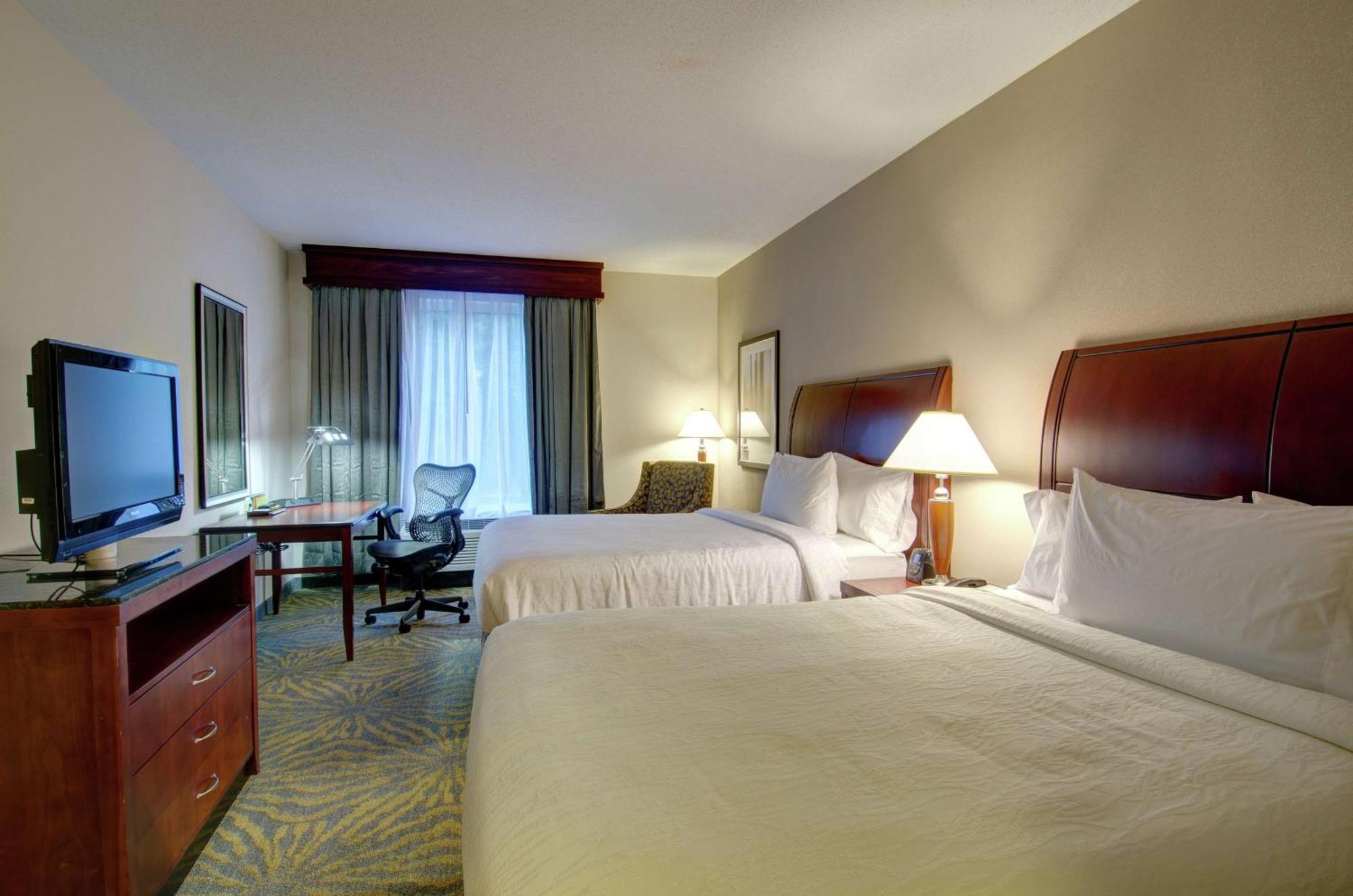 Hilton Garden Inn Norwalk Dış mekan fotoğraf