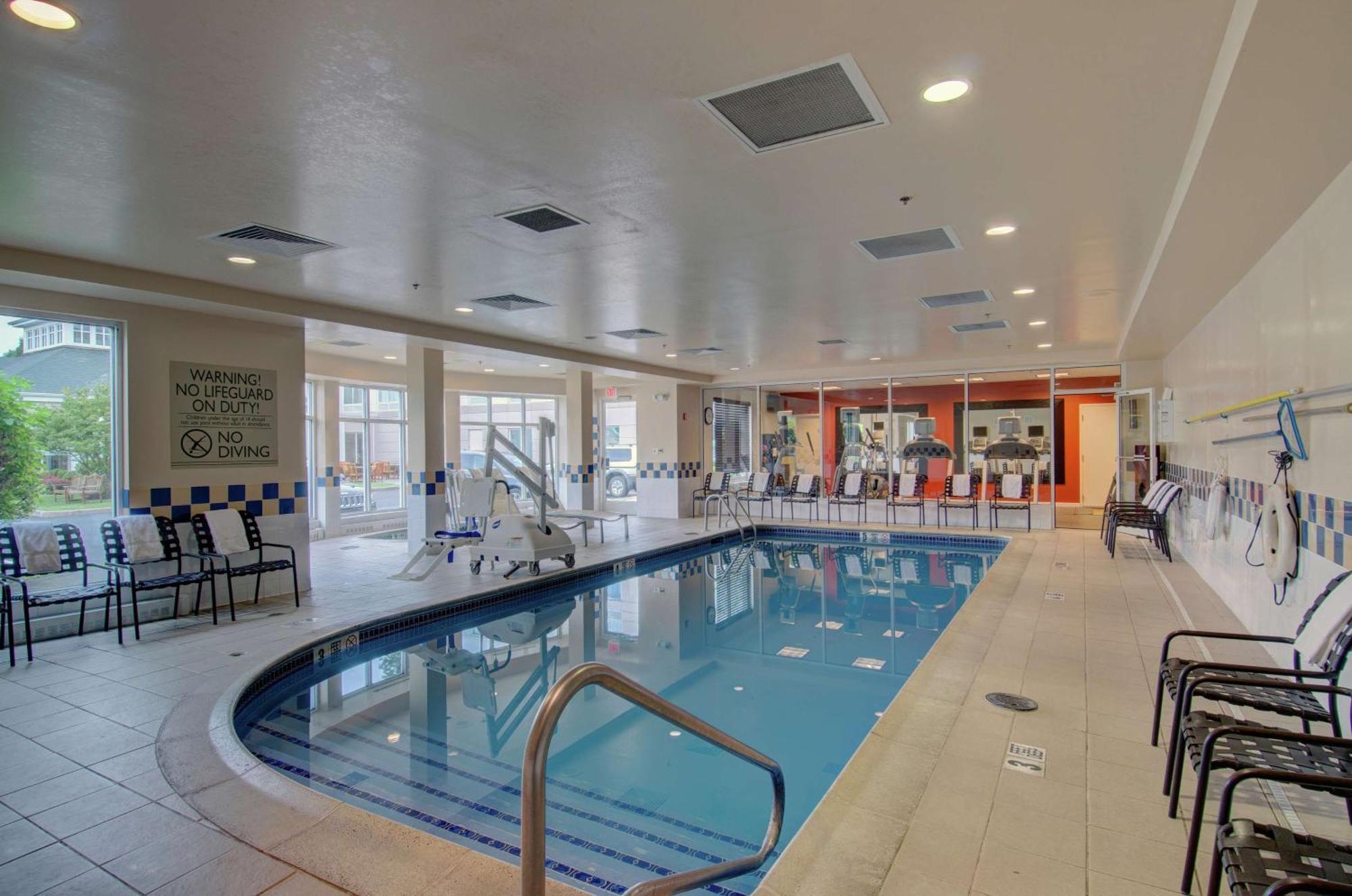 Hilton Garden Inn Norwalk Dış mekan fotoğraf