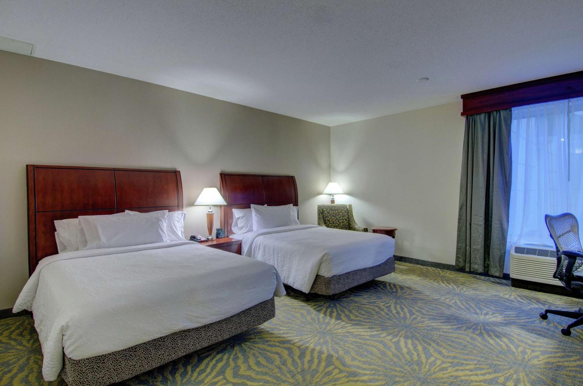 Hilton Garden Inn Norwalk Dış mekan fotoğraf