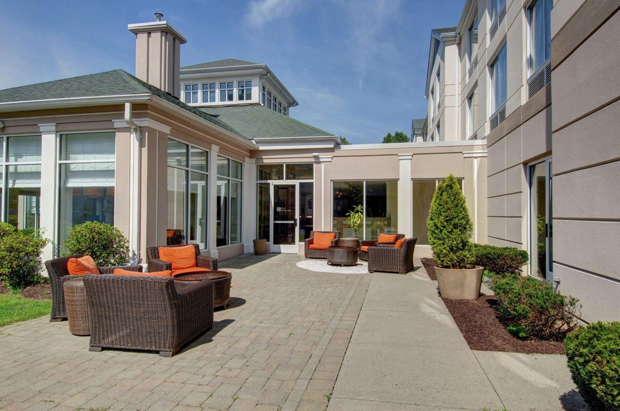 Hilton Garden Inn Norwalk Dış mekan fotoğraf