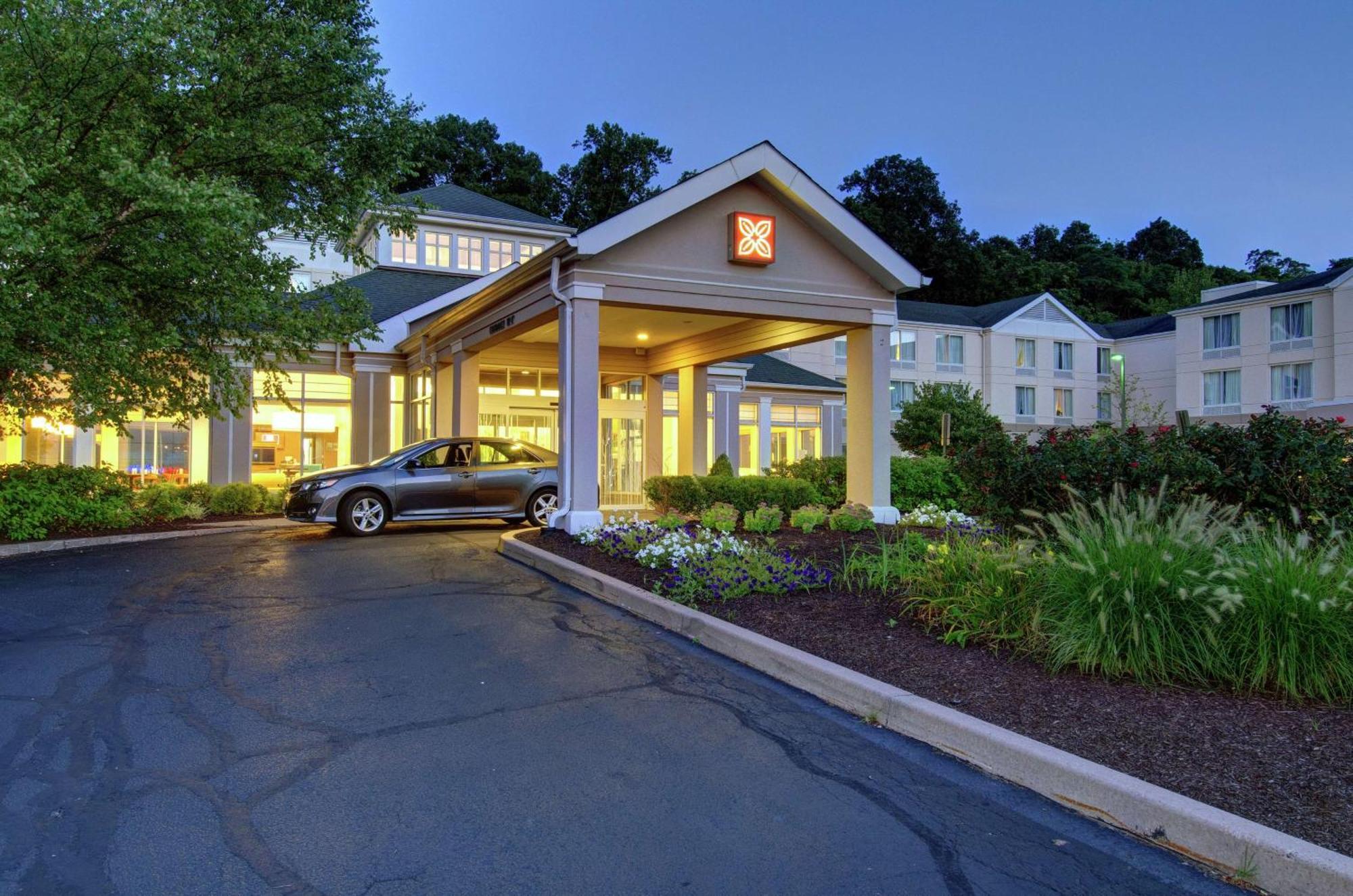Hilton Garden Inn Norwalk Dış mekan fotoğraf