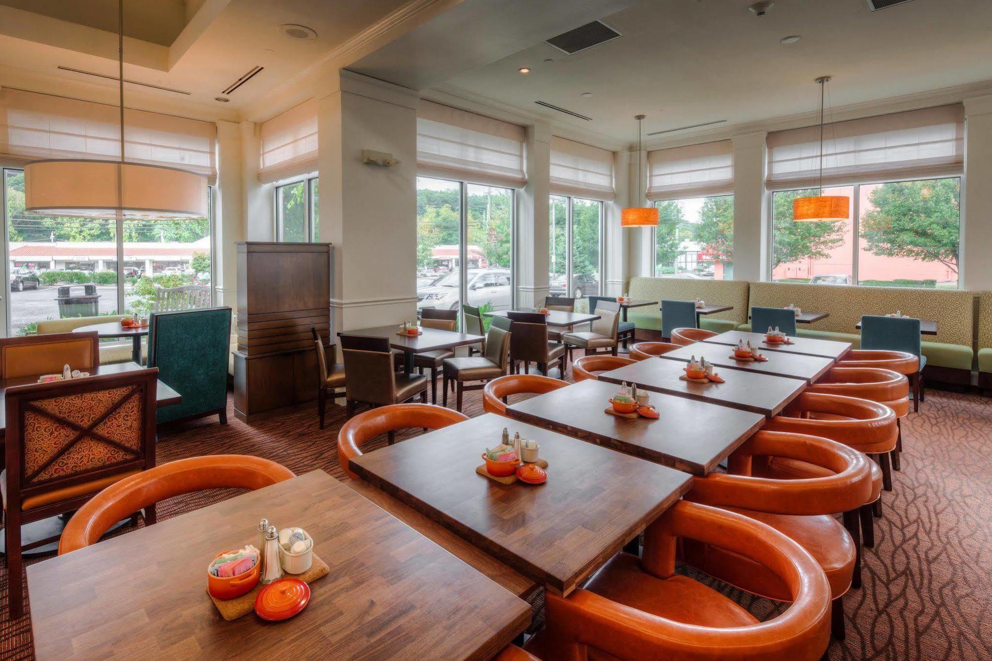 Hilton Garden Inn Norwalk Dış mekan fotoğraf